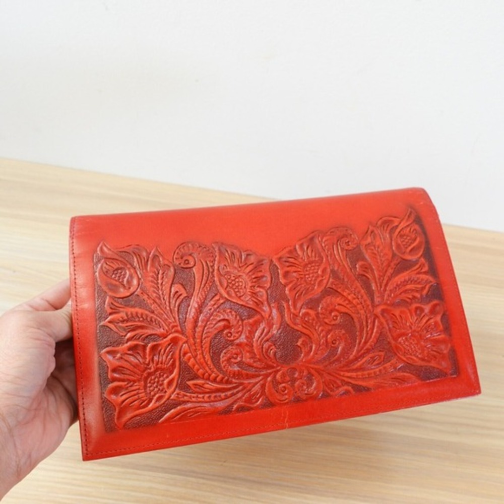VINTAGE Western Womens Bifold Long Wallet Red KIss‎ Lock Purse Floral Embossed